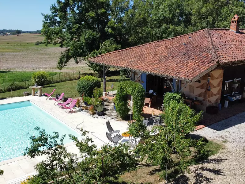 Maison, 240 m²