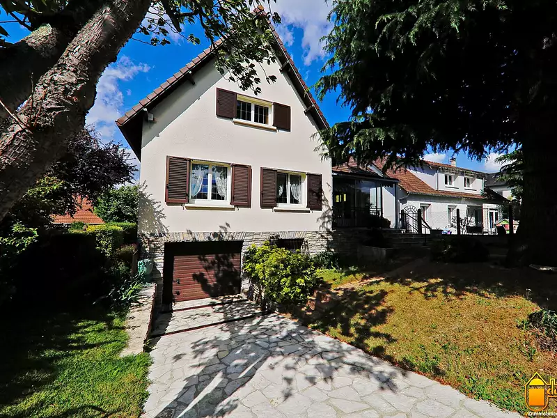 Maison, 185 m²