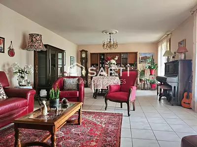 Maison, 162 m²