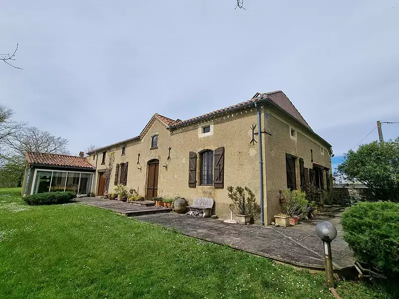 Maison, 245 m²