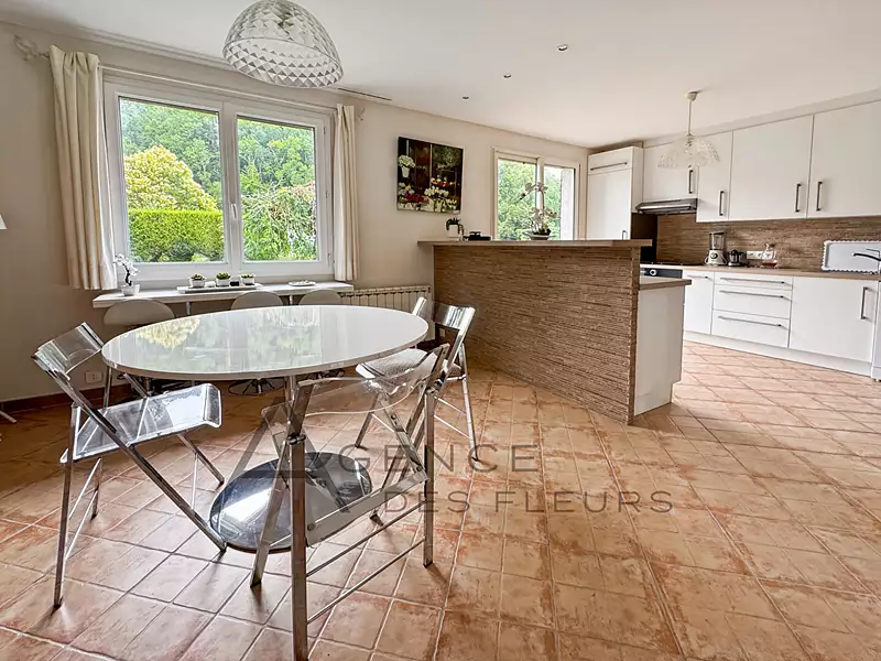 Maison, 146 m²