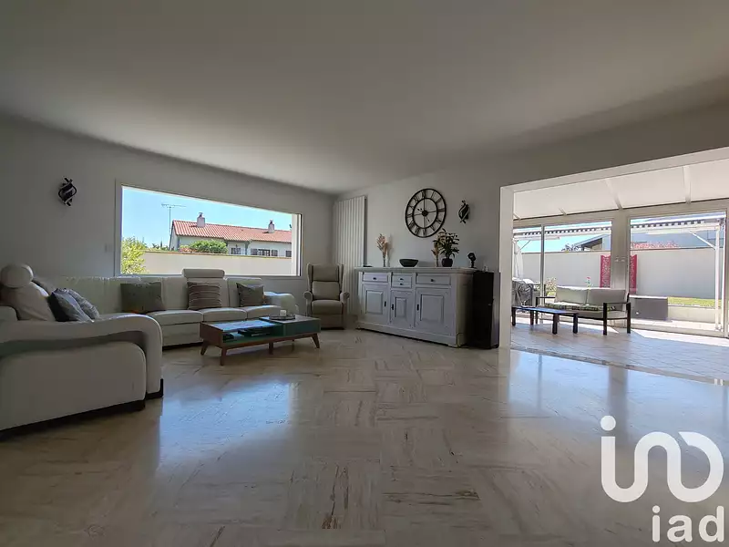 Maison, 216 m²
