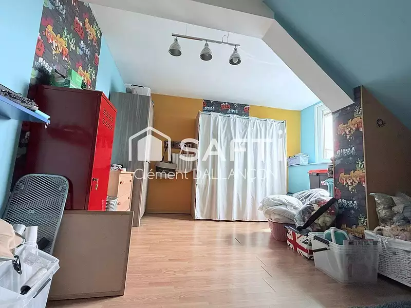 Maison, 210 m²
