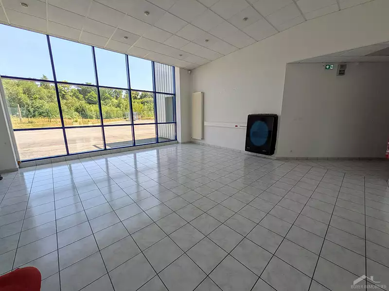 Divers, 220 m²
