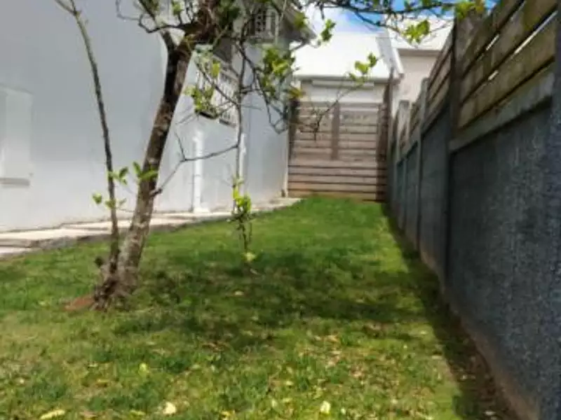 Maison, 225 m²