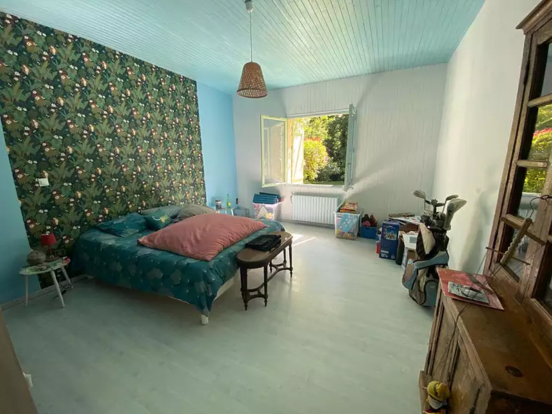 Maison, 330 m²