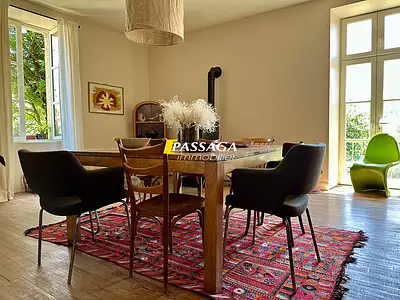 Maison, 220 m²