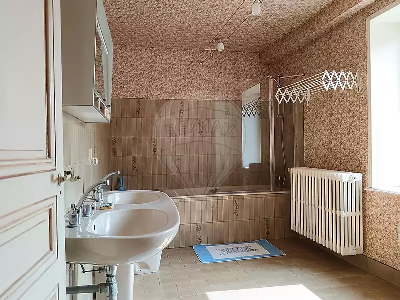 Maison, 296 m²