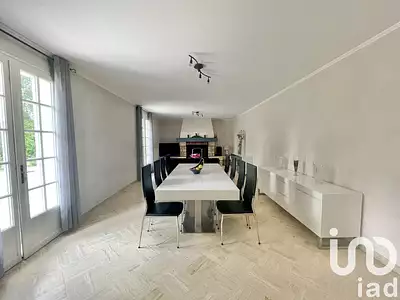 Maison, 193 m²