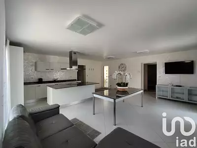 Maison, 162 m²