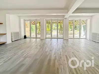 Maison, 231 m²
