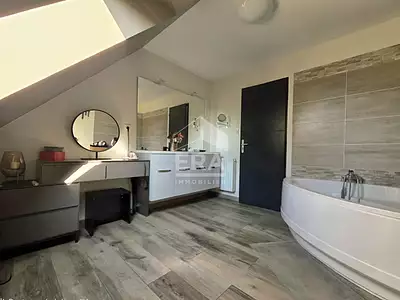 Maison, 160 m²