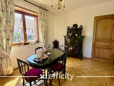 Maison, 216 m²