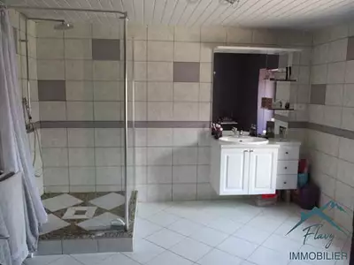 Maison, 180 m²