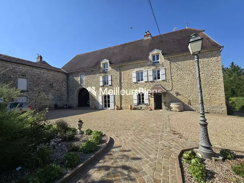 Maison, 271 m²