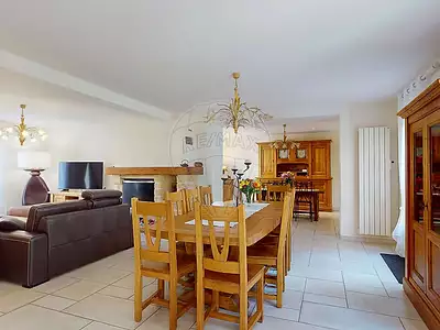 Maison, 230 m²