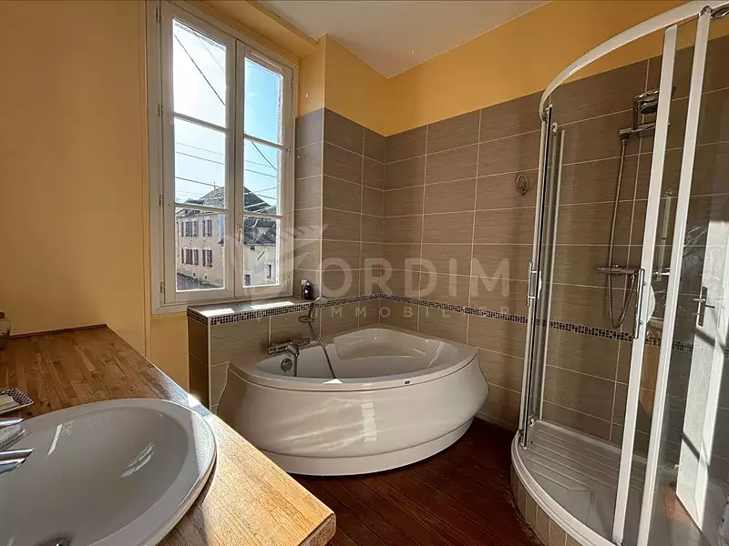 Maison, 210 m²