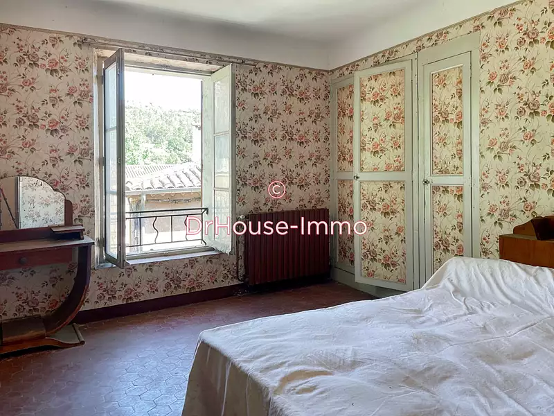 Immeuble, 102 m²