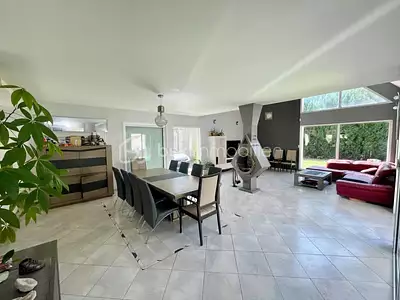 Maison, 260 m²
