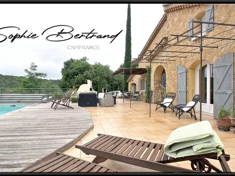 Maison, 236 m²