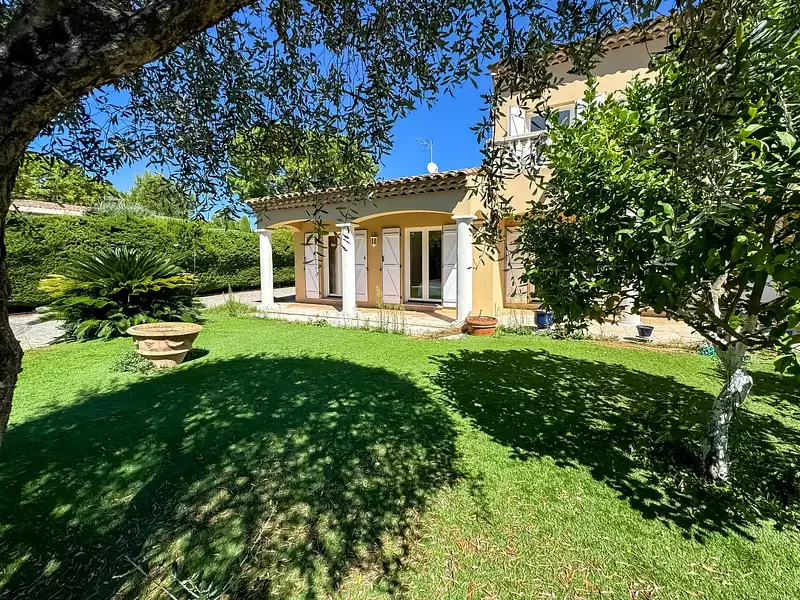 Maison, 200 m²