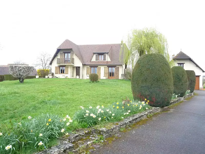 Maison, 168 m²
