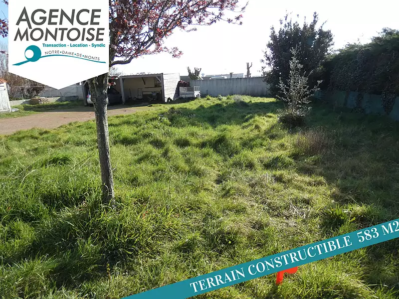 Terrain, 583 m²