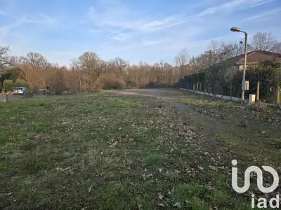 Terrain, 1 367 m²