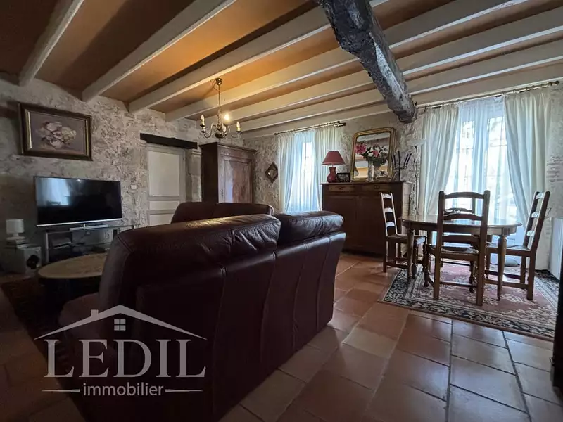 Maison, 230 m²