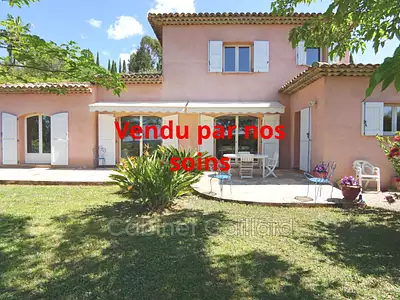 Maison, 124,3 m²