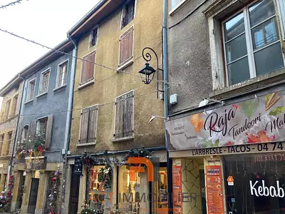 Immeuble, 270 m²
