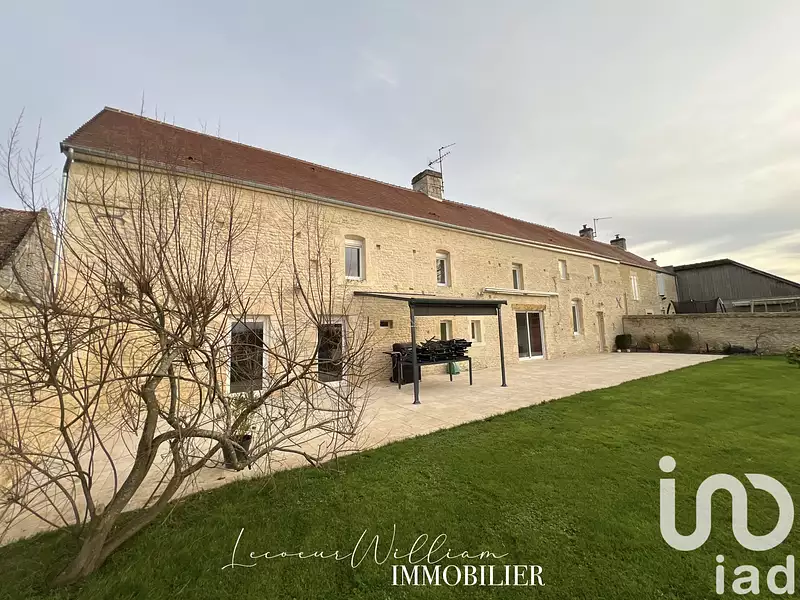Maison, 236 m²