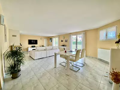 Maison, 175 m²