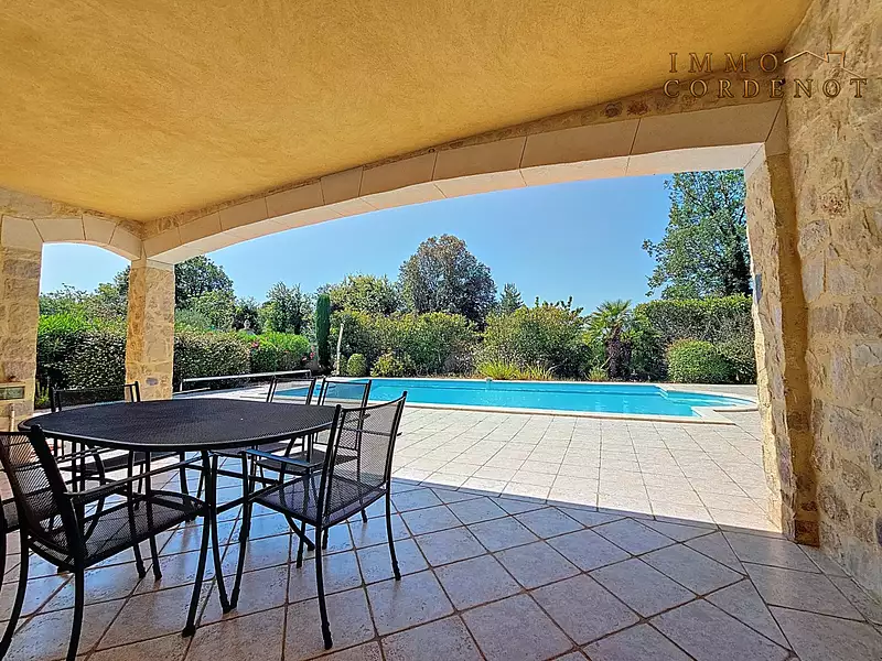 Maison, 137 m²