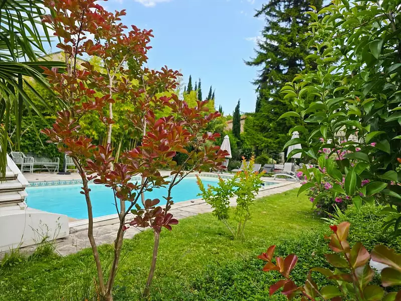 Maison, 484 m²