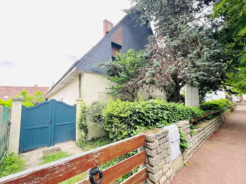 Maison, 318 m²