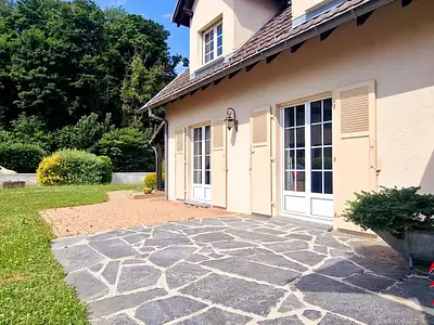 Maison, 211 m²