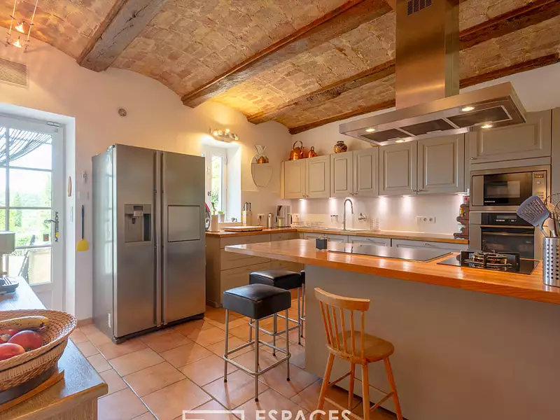 Maison, 280 m²