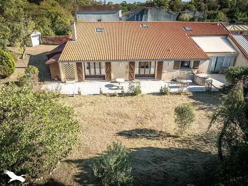 Maison, 284 m²