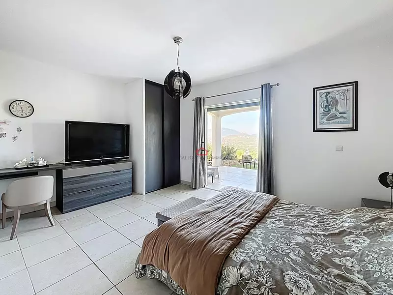 Maison, 341 m²