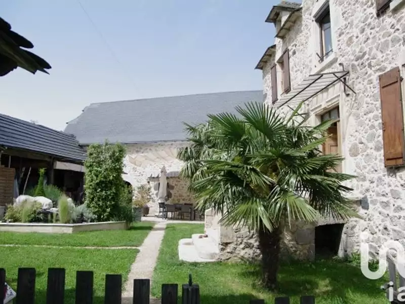 Maison, 215 m²