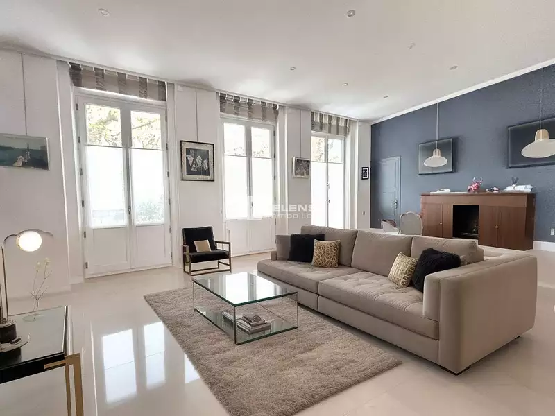 Appartement, 250 m²