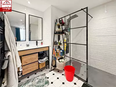 Maison, 220 m²