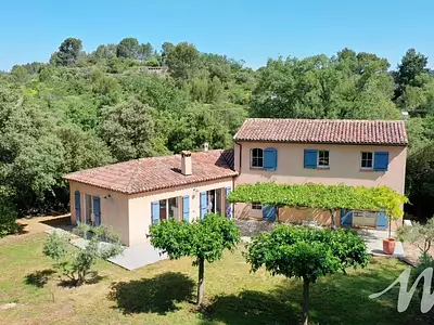 Maison, 168 m²