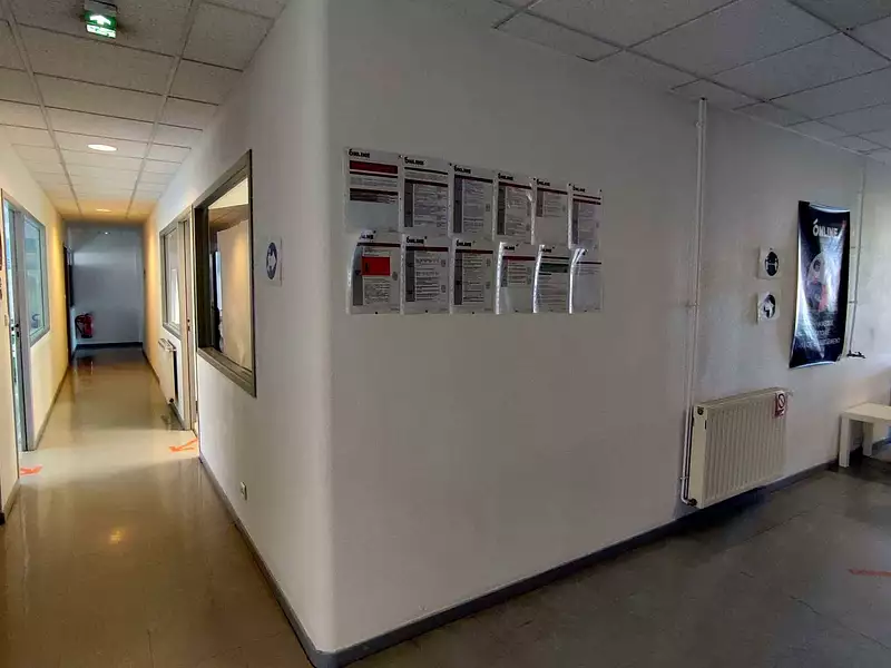Divers, 300 m²