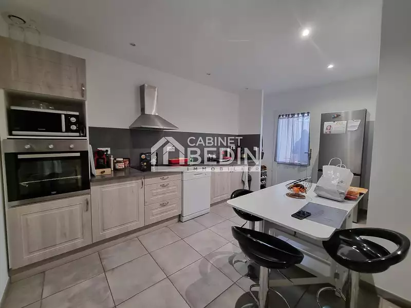 Maison, 250 m²