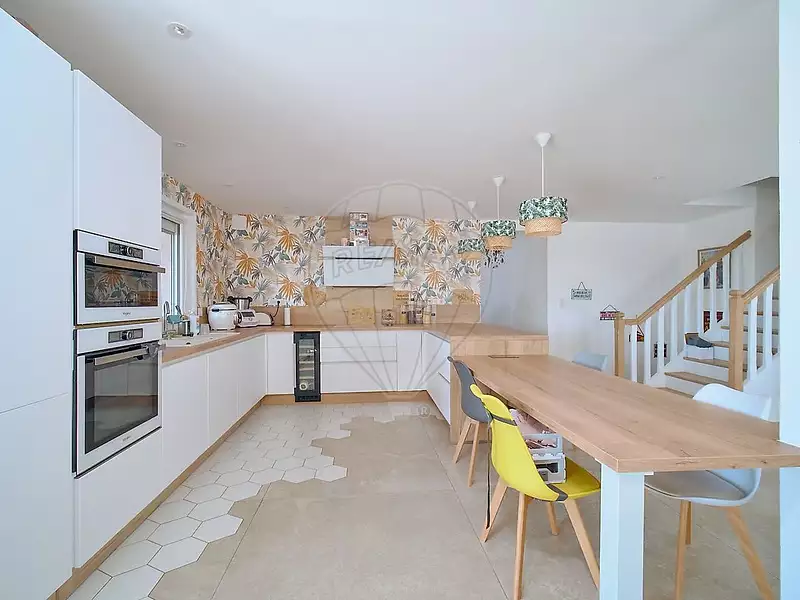 Maison, 180 m²