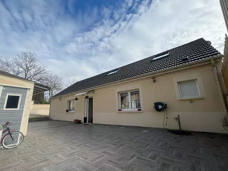 Maison, 176,6 m²