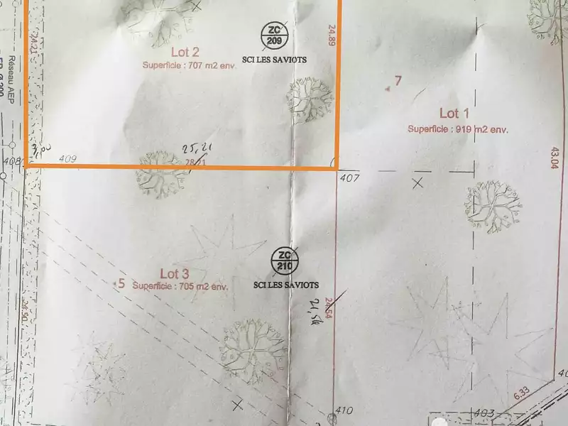 Terrain, 702 m²