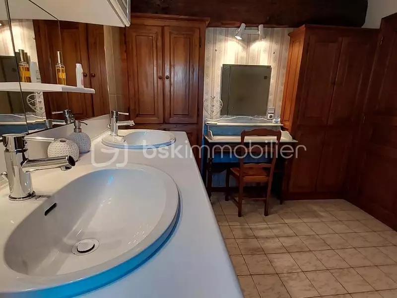 Maison, 236 m²